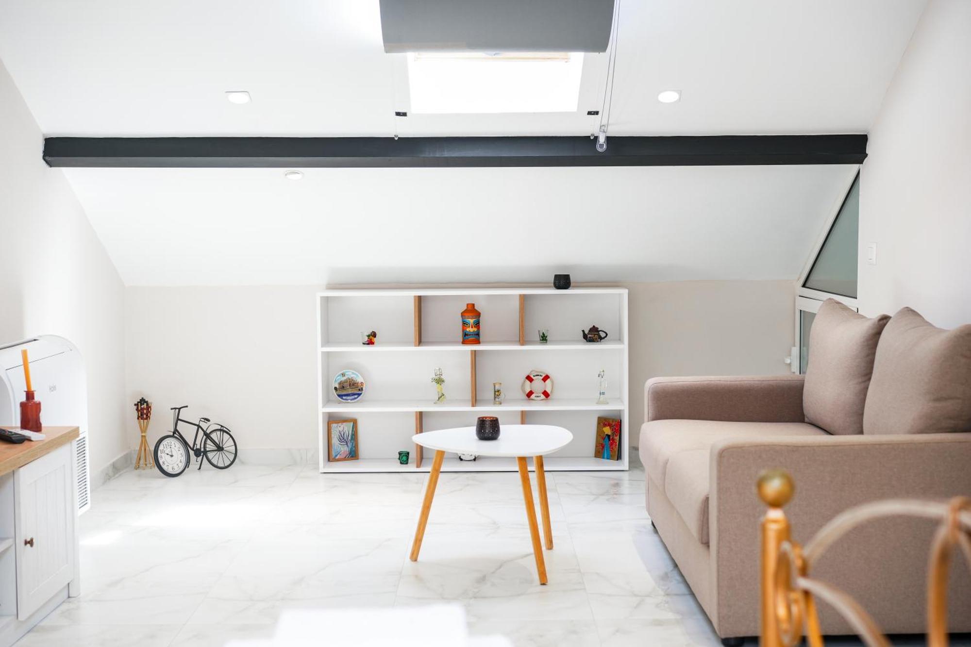 City Center Hideout - Studio Apartment Tiranë Luaran gambar